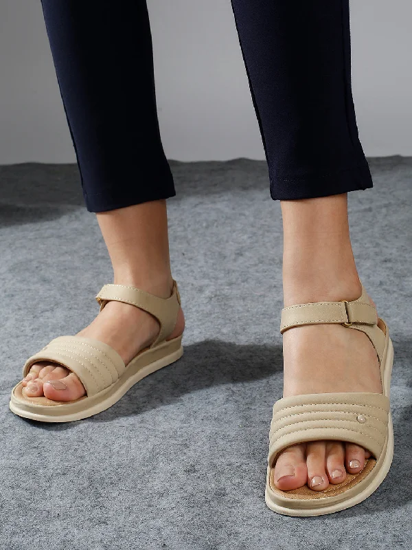 Women Beige Textured T-Strap Open Toe Flats With Backstrap