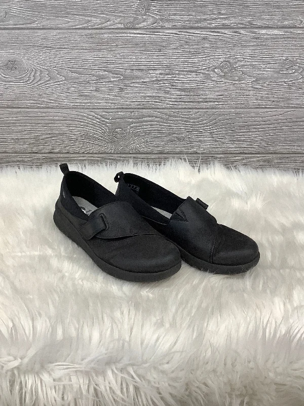 Black Shoes Flats Clarks, Size 6.5