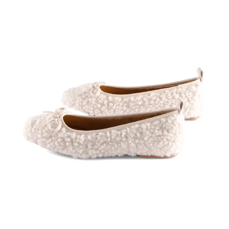 Women's Frankie Slip On In Natural Shearling