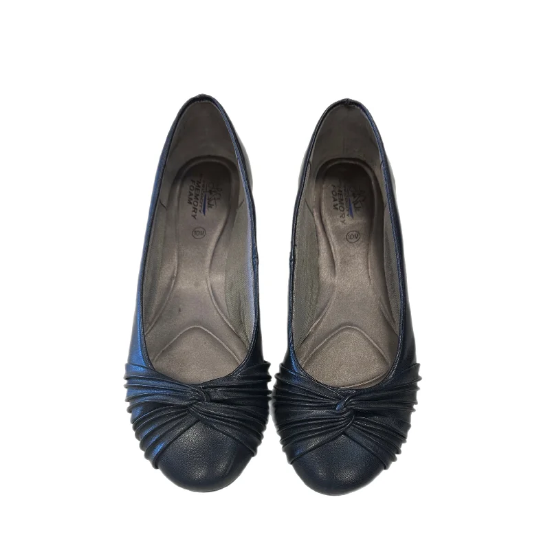 Shoes Flats Ballet By Life Stride  Size: 10