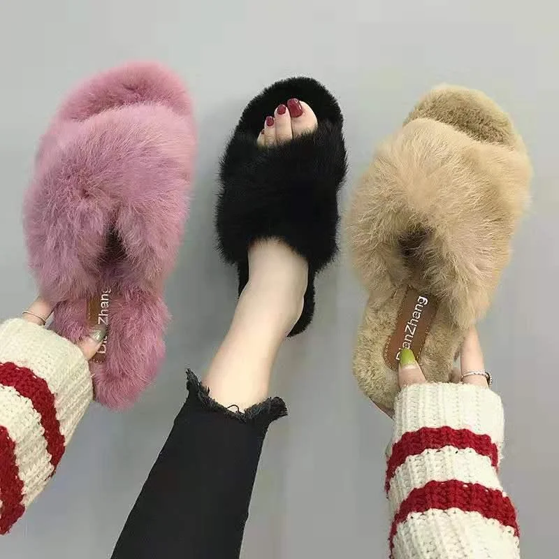 Cross hairy slippers