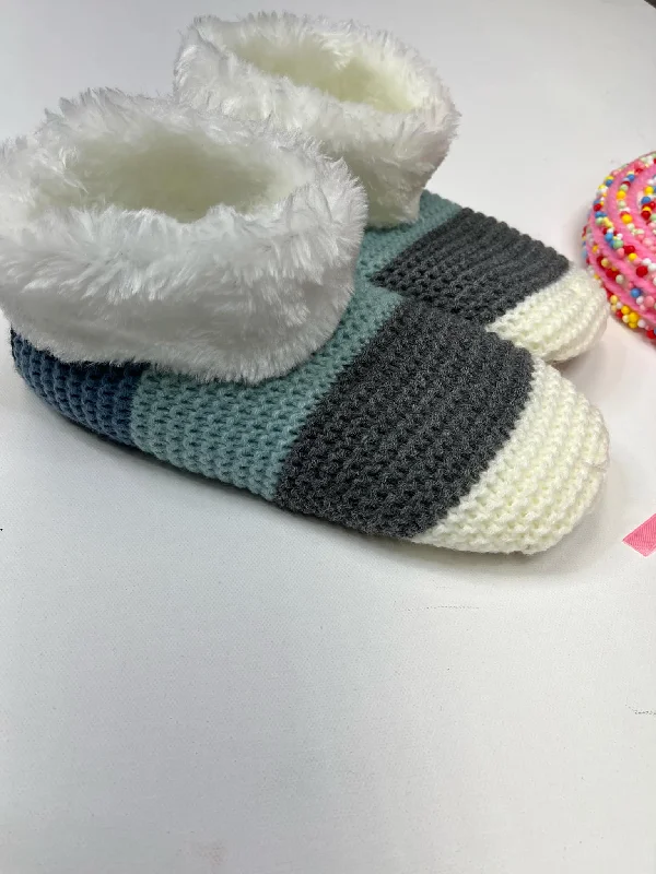 Colorful Stripes of Winter Knit Slippers