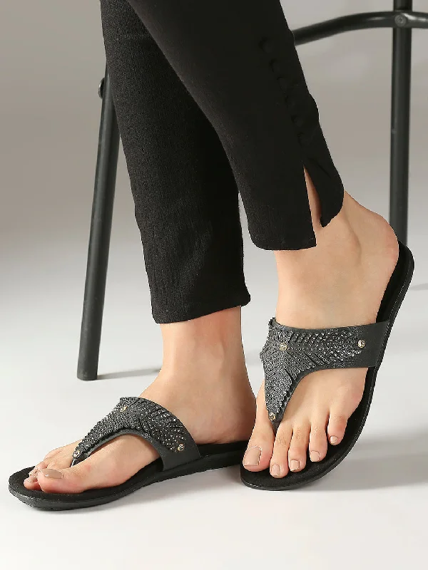 Women Black Textured Open Toe Flats